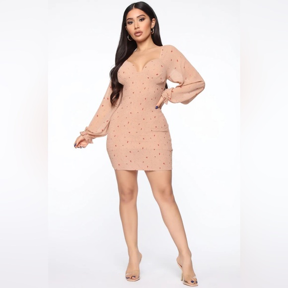 3 Dresses !! PLT + Fashion Nova - Picture 9 of 16